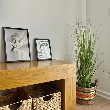 Capital Apartment *
